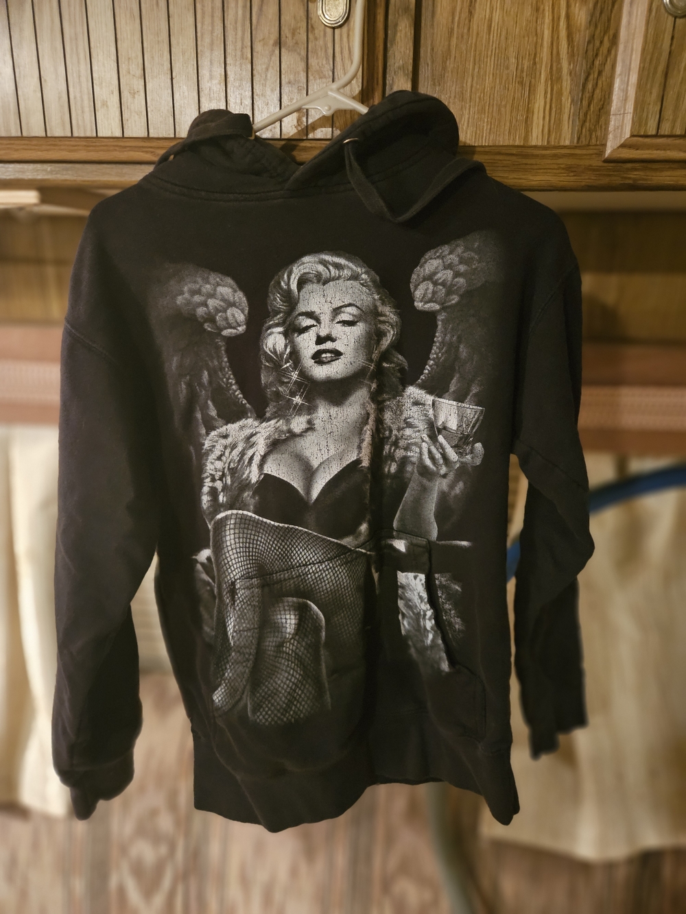 Marilyn Monroe Black Graphic Hoodie Angel Print - Picture 5 of 8